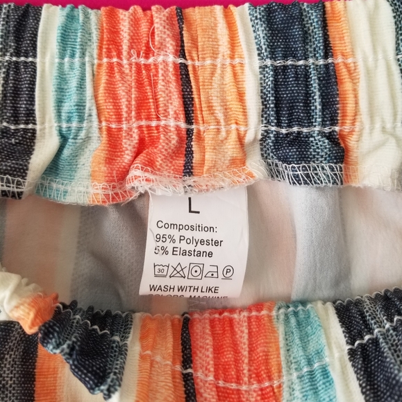 Women's Striped Shorts - Picture 3 of 3